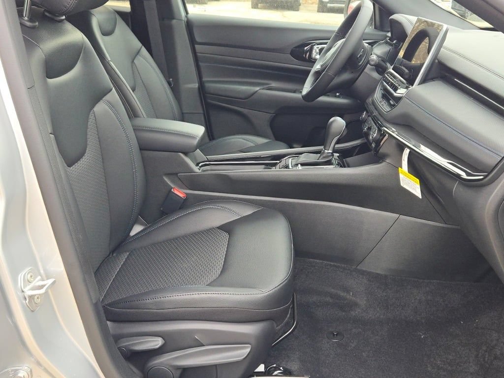 New 2026 Jeep Compass Latitude AWD/4WD image 7