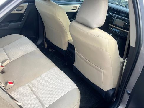 Used 2016 Toyota Corolla LE FWD image 15