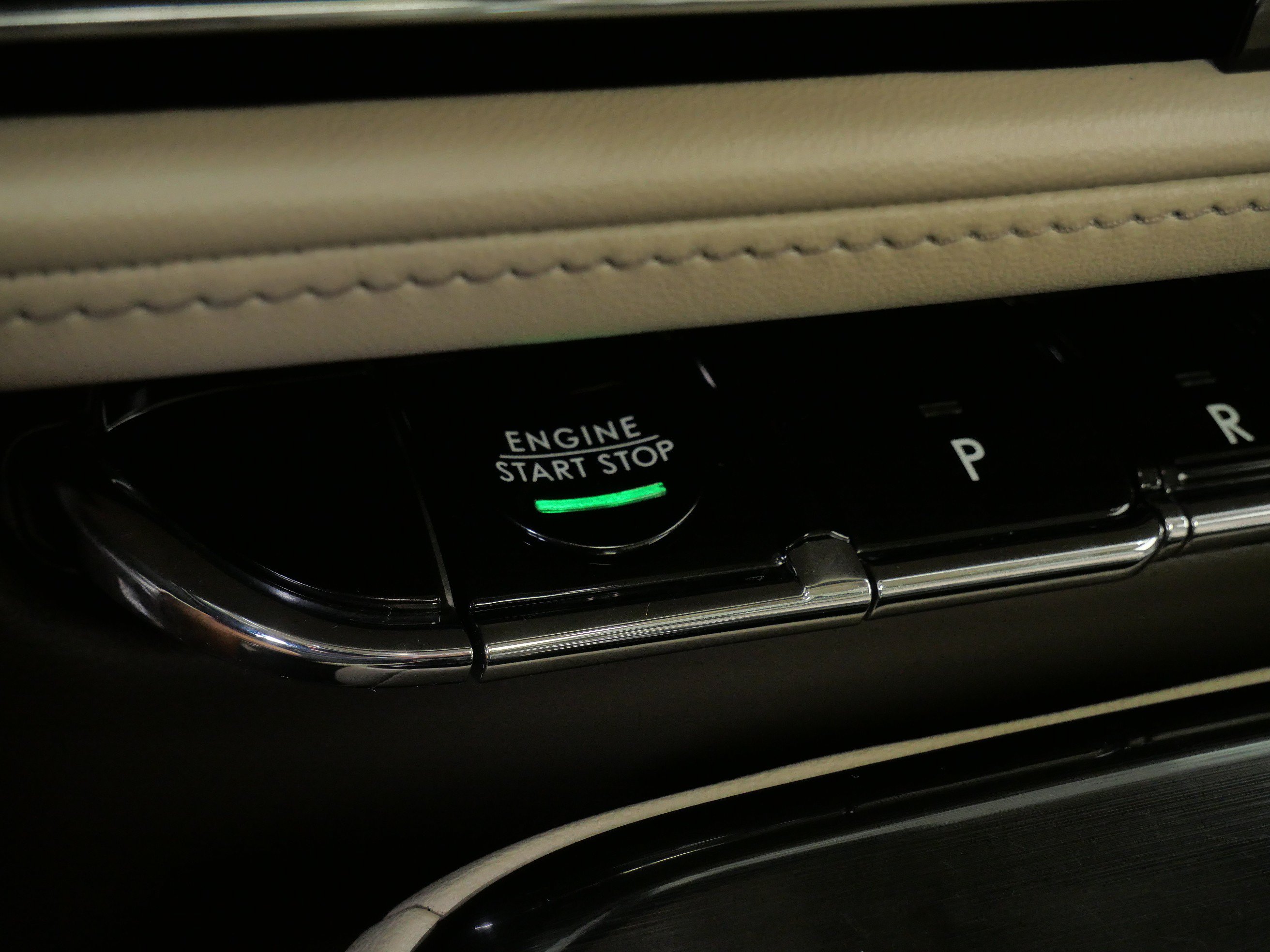 Used 2022 Lincoln Nautilus Reserve w/ Luxury Package AWD/4WD image 26