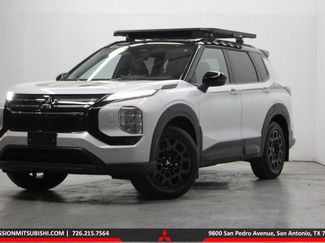 New 2026 Mitsubishi Outlander Trail Edition video 1