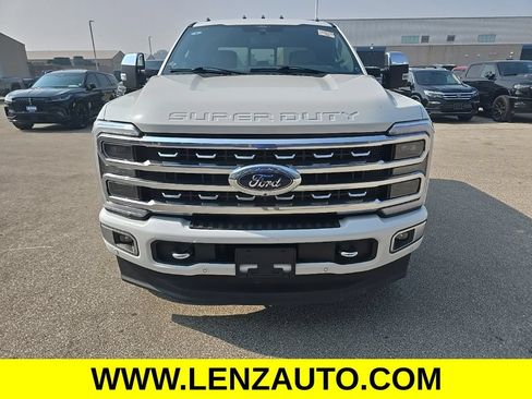 Used 2024 Ford F250 Platinum AWD/4WD image 2