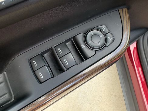 Used 2018 GMC Acadia SLE FWD image 9