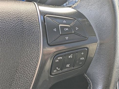 Used 2017 Ford Explorer Platinum image 33