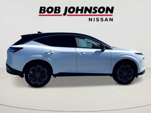 New 2026 Nissan Murano Platinum w/ Cargo Package AWD/4WD image 2