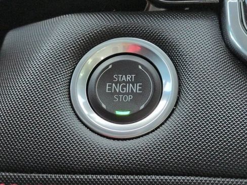 Used 2024 Chevrolet Colorado Z71 w/ Z71 Convenience Package 2 AWD/4WD image 26