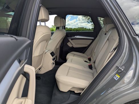 Certified 2025 Audi Q5 Prestige w/ Prestige Package image 22