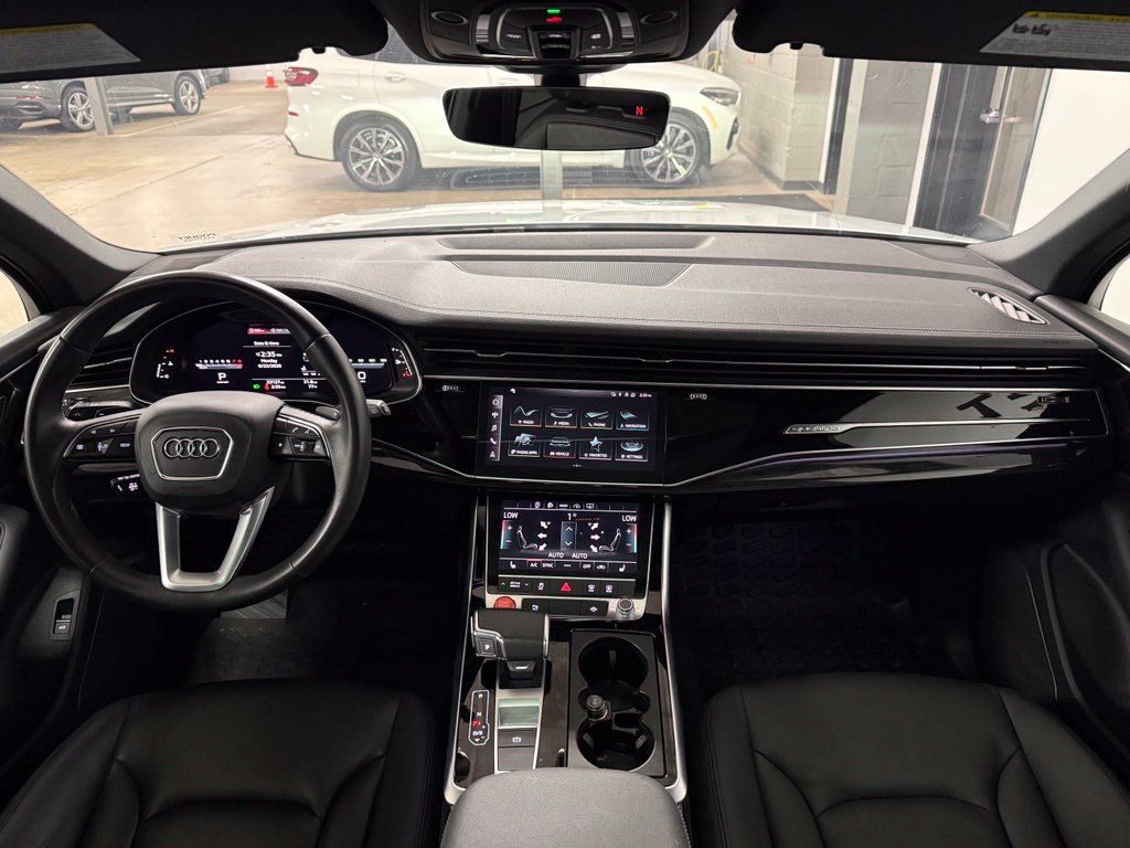 Used 2023 Audi Q7 2.0T Premium w/ Convenience Package AWD/4WD image 8