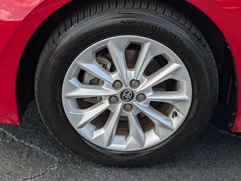 Used 2021 Toyota Corolla LE w/ LE Premium Package FWD image 9
