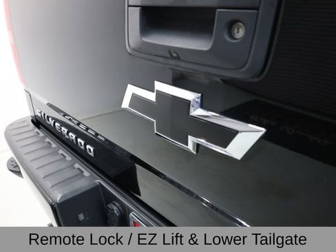 Used 2018 Chevrolet Silverado 1500 LT w/ Texas Edition image 33