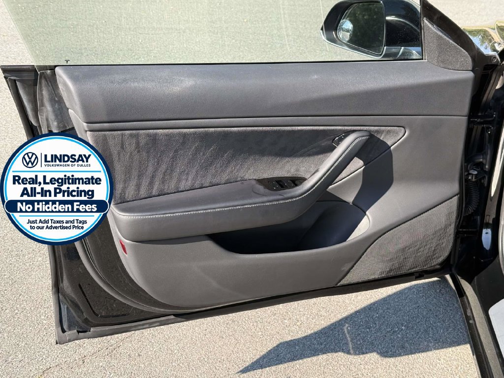 Used 2018 Tesla Model 3 Long Range RWD image 9