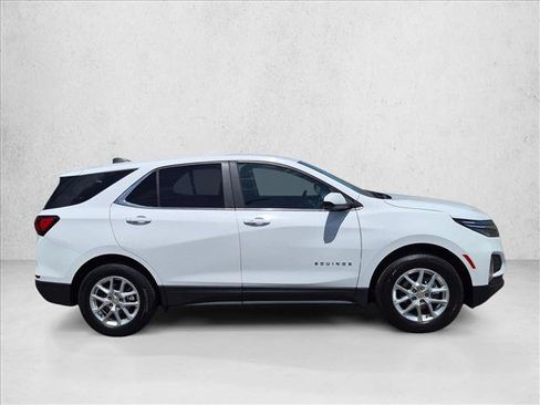Used 2024 Chevrolet Equinox LT AWD/4WD image 4