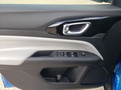 New 2026 Jeep Compass Limited image 11