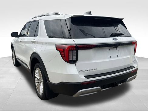 Used 2025 Ford Explorer Platinum w/ LUX Leather Package image 9