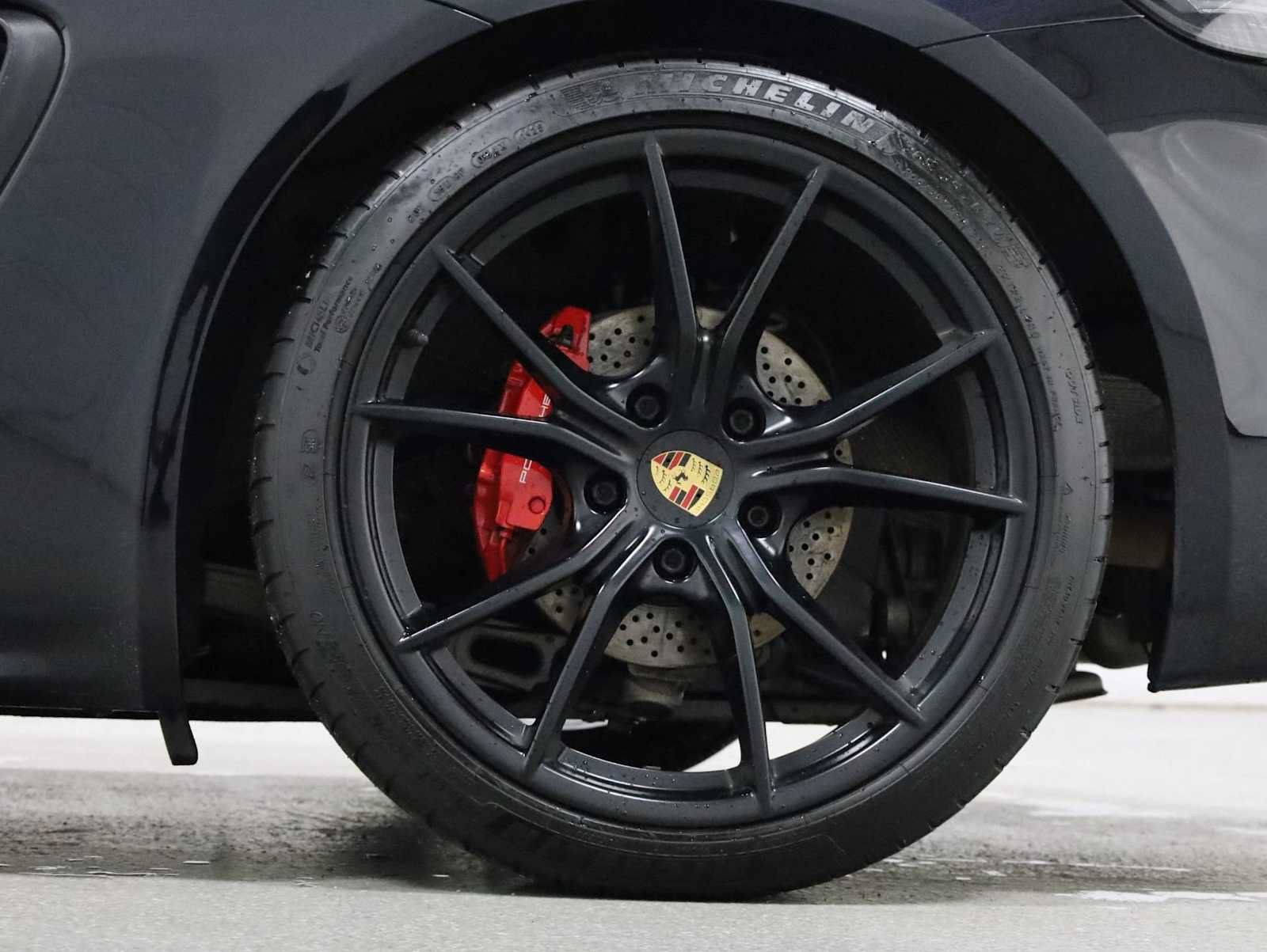 Used 2019 Porsche 718 Cayman GTS RWD image 35