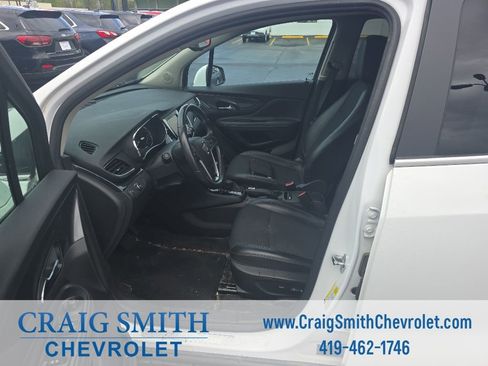 Used 2022 Buick Encore Preferred w/ Safety Package AWD/4WD image 10