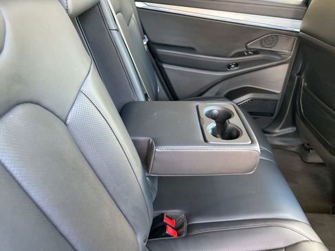 Used 2024 Jeep Wagoneer Launch Edition image 35