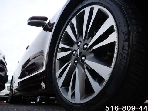 Used 2018 Lincoln MKZ Reserve w/ Climate Package image 9