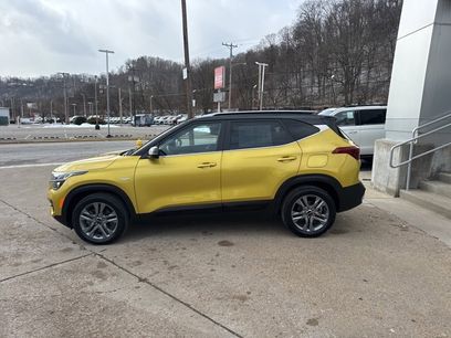 Used 2023 Kia Seltos S w/ Navigation Package