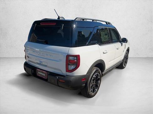 New 2025 Ford Bronco Sport Outer Banks image 4