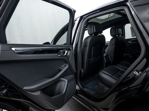 New 2026 Porsche Macan S image 22