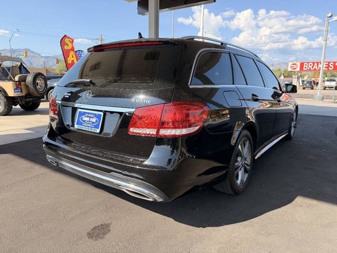 Used 2014 Mercedes-Benz E 350 4MATIC Wagon image 4
