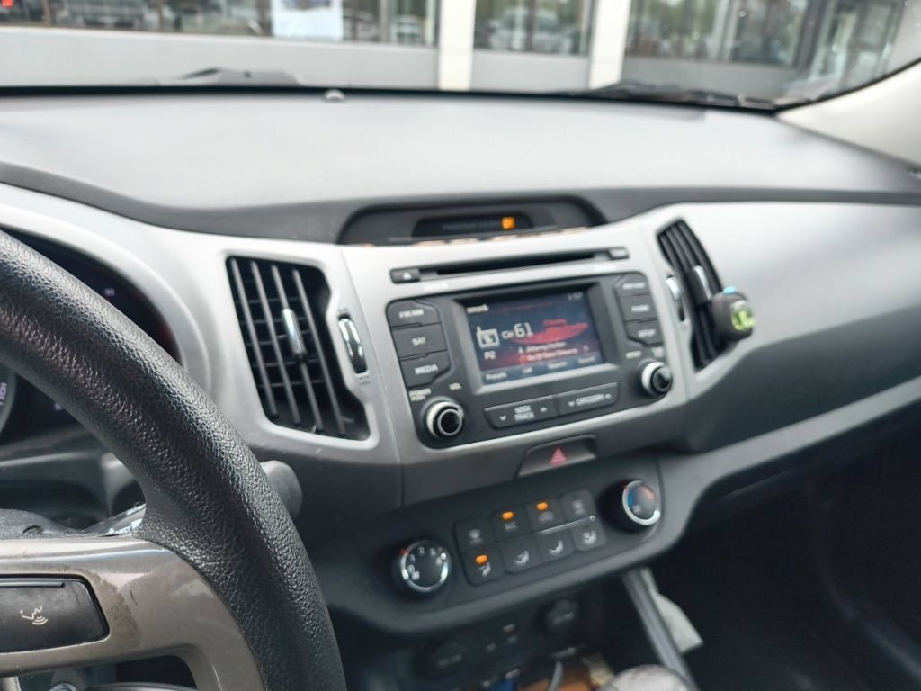 Used 2015 Kia Sportage LX AWD/4WD image 3