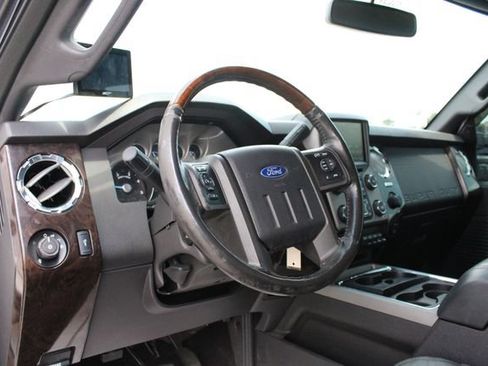 Used 2016 Ford F350 Platinum w/ Platinum Package AWD/4WD image 2