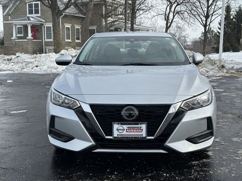 Certified 2022 Nissan Sentra SV image 2