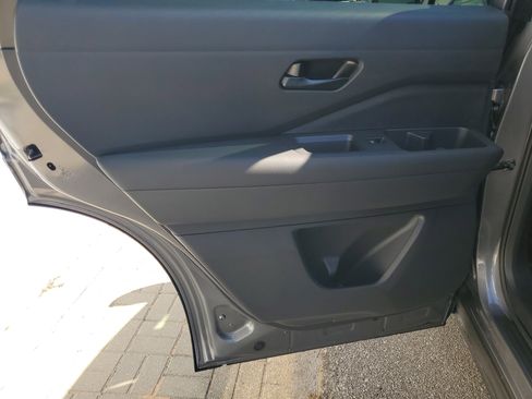 New 2026 Nissan Pathfinder SV image 22