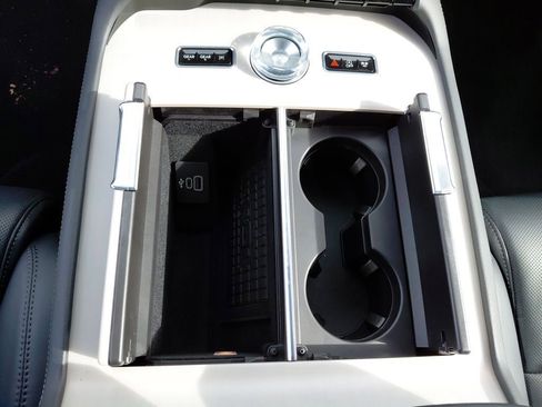 New 2026 Lincoln Navigator L Premier image 15