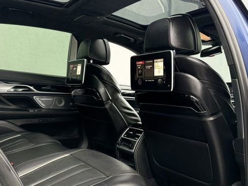 Used 2019 BMW ALPINA B7 xDrive w/ Luxury Rear Seating Package image 33