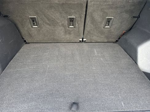 Certified 2021 Chevrolet Equinox LT w/ Driver Convenience Package image 16