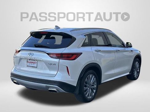 Certified 2023 INFINITI QX50 Luxe image 5
