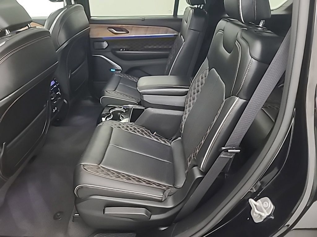 Used 2021 Jeep Grand Cherokee L Summit AWD/4WD image 21