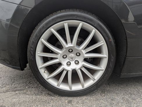 Used 2011 Maserati GranTurismo Convertible image 45