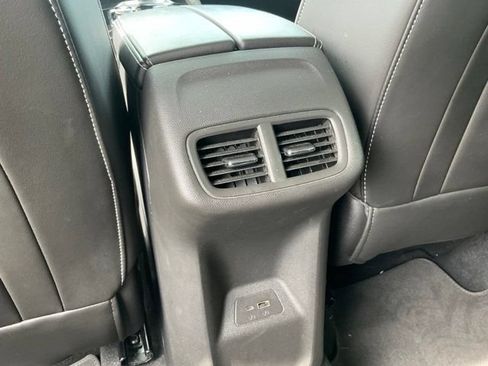 Used 2024 Buick Envision Sport Touring AWD/4WD image 36