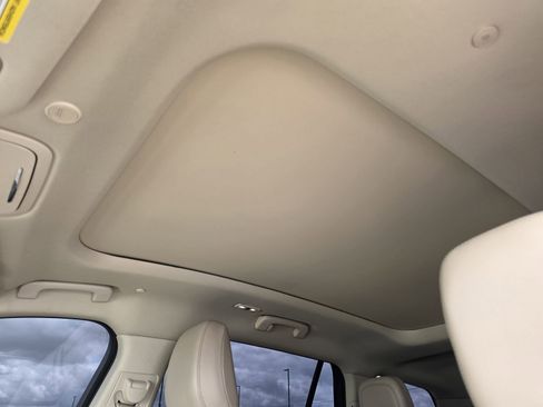 Used 2021 Lincoln Aviator Reserve w/ Equipment Group 208A image 11