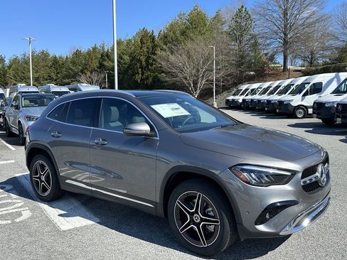 New 2026 Mercedes-Benz GLA 250 4MATIC image 2