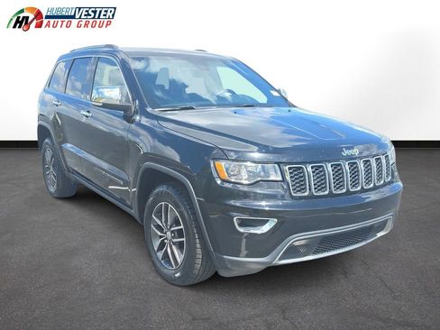 Used 2017 Jeep Grand Cherokee Limited w/ Trailer Tow Group IV image 4