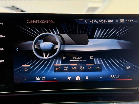 New 2026 BMW X1 xDrive28i w/ Technology Package AWD/4WD image 19