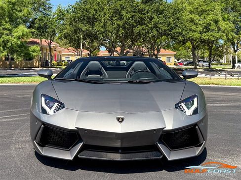 Used 2017 Lamborghini Aventador LP 700-4 AWD/4WD image 8