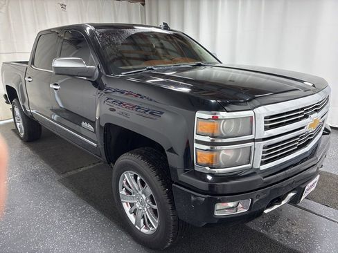 Used 2015 Chevrolet Silverado 1500 High Country w/ High Country Premium Package image 3