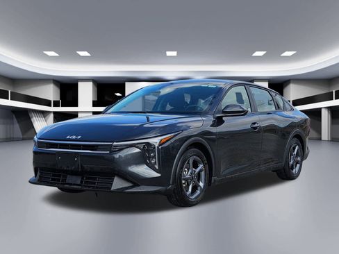 Certified 2025 Kia K4 LXS image 9