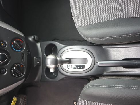 Used 2019 Nissan Versa SV FWD image 14