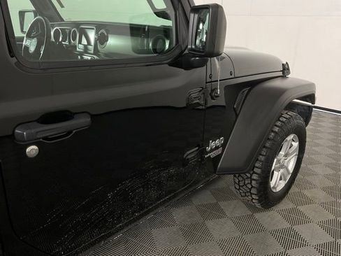 Used 2019 Jeep Wrangler Unlimited Sport S image 7