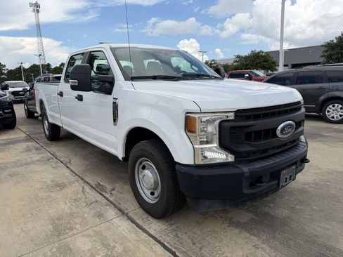 Used 2020 Ford F250 XL w/ Power Equipment Group RWD image 2