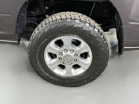 Used 2020 RAM 3500 Big Horn w/ Level 2 Equipment Group image 39