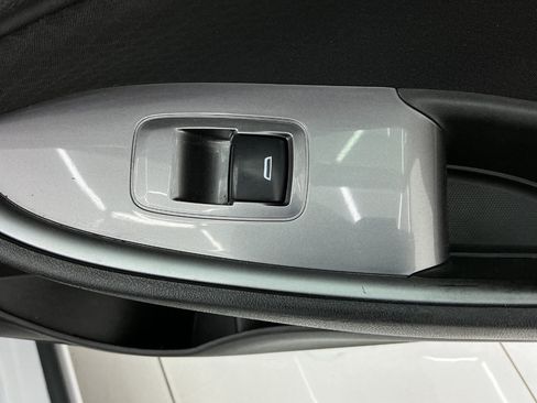 Used 2019 Chevrolet Malibu LS FWD image 37