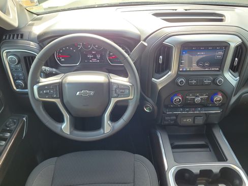 Used 2021 Chevrolet Silverado 1500 LT Trail Boss w/ Bed Protection Package AWD/4WD image 17