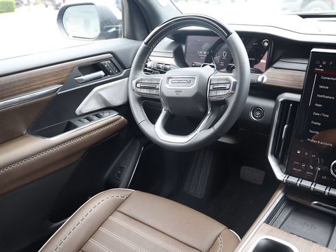 New 2026 GMC Acadia Denali Ultimate AWD/4WD image 21